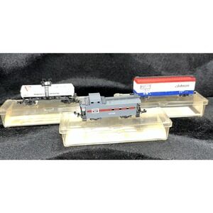 Lot of 3 Used N Scale Train Cars by LIFE-LIKE Caboose, Chemical Tank Car, Reefer